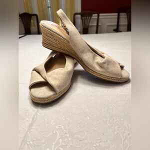 Stylish Beige Wedge Sandals